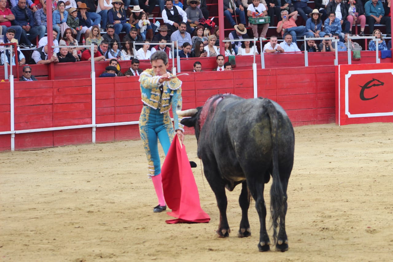 Luis Pimentel, oreja, Castella y Silveti, ovacionados