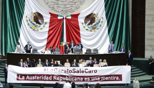 Diputados aprueban Ley de Austeridad Republicana