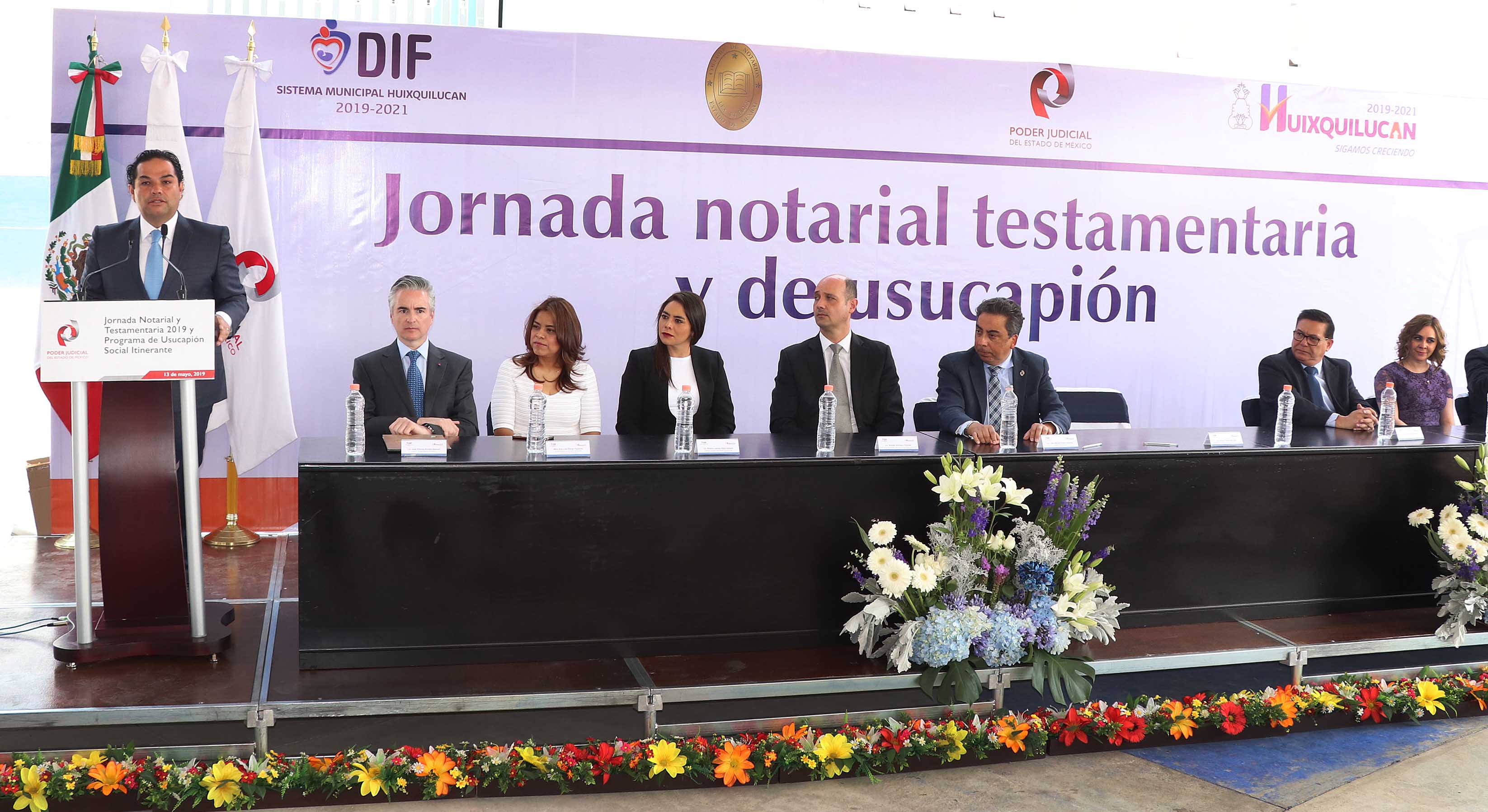 Jornada notarial testamentaria y juicios de usucapión en Huixquilucan