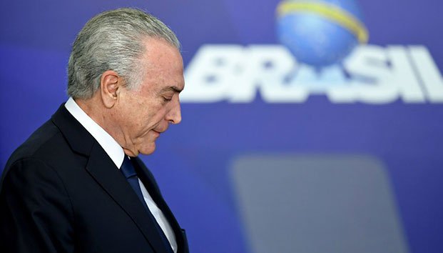 Temer se entrega a la policía para volver a la cárcel