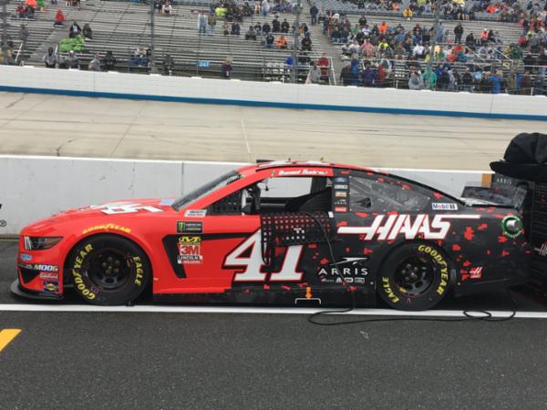 Finaliza Daniel Suárez undécimo en el Dover International Speedway