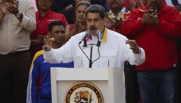 Maduro propone adelantar a las elecciones a la Asamblea Nacional