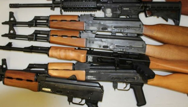 Asesinan a diario a 34 en México con armas ilegales de EU