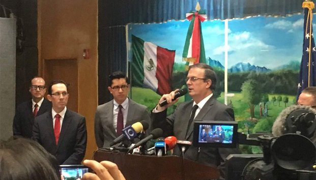 México participará en investigación y juicio por tiroteo en Texas: Ebrard