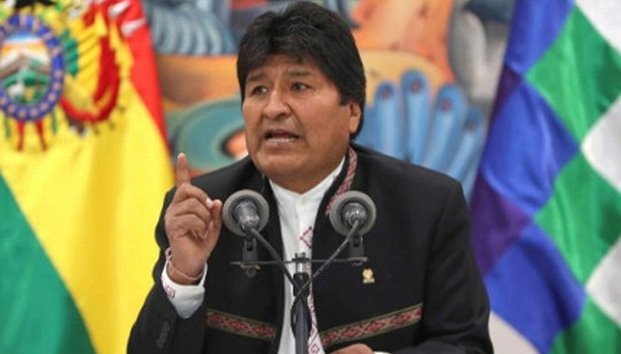 Demandan a Evo Morales por usurpación de funciones