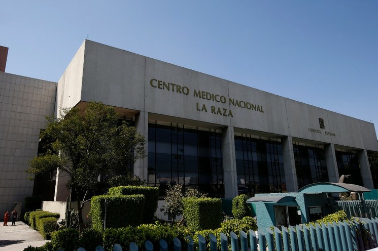 Enfermeras denuncian que se ocultan casos de COVID-19 en el Hospital La Raza