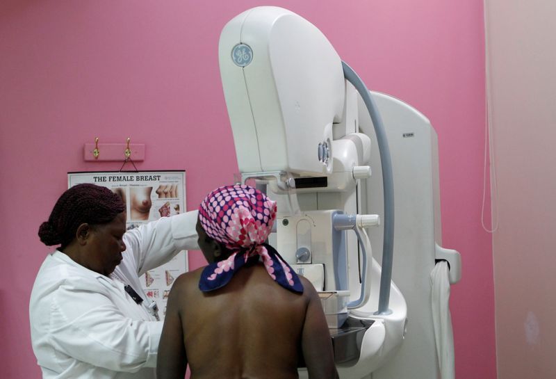 Cáncer de mama supera al de pulmón como la variante más común de la enfermedad: OMS