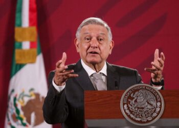 AMLO minimiza los homicidios y los atribuye al narcotráfico￼