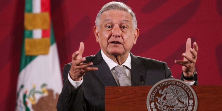 AMLO minimiza los homicidios y los atribuye al narcotráfico￼