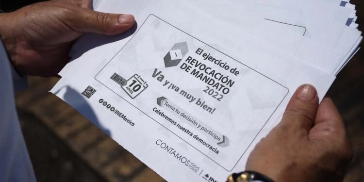 Fracasa Revocación de Mandato: sólo 14 millones de la lista nominal votan a favor de que siga AMLO
