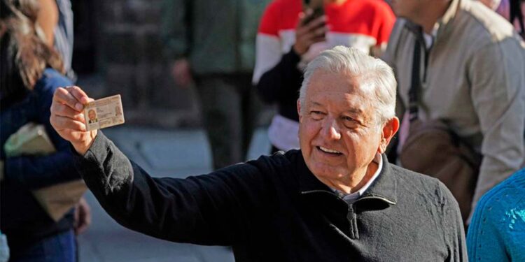 Expertos advierten retrocesos en materia electoral tras Revocación de Mandato