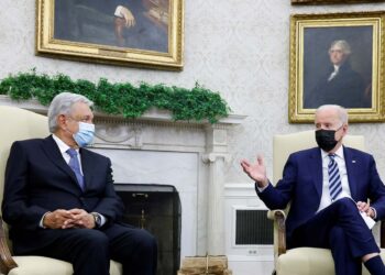 AMLO y Biden tuvieron reunión “constructiva” centrada en migración, dice Jen Psaki