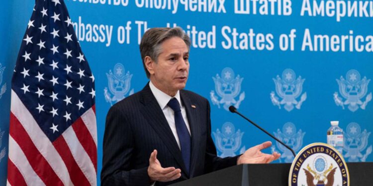 Blinken y Austin inician su visita a Kiev y se reúnen con Zelenski