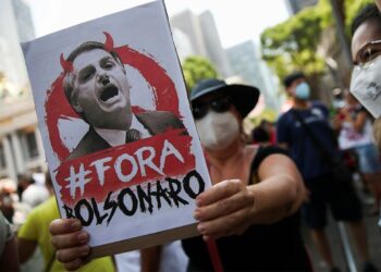 Crece repudio a Bolsonaro y sus políticas