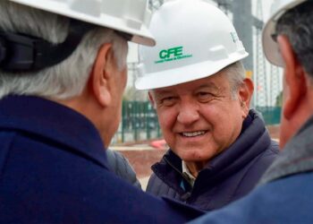 Reforma eléctrica orillaría a México a una recesión económica, asegura especialista￼