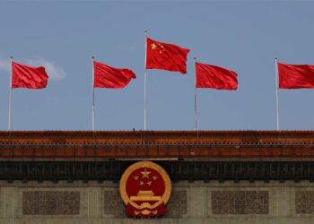 China se dice dispuesta a reestructurar deuda de países pobres