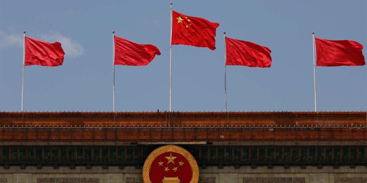 China se dice dispuesta a reestructurar deuda de países pobres