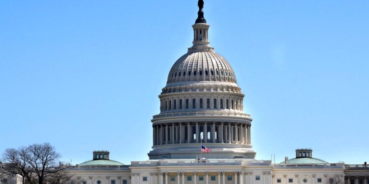 Congreso de EE.UU. ‘resucita’ para Ucrania un programa de ayuda militar de la Segunda Guerra Mundial