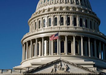 EE.UU. sanciona a hijas de Vladimir Putin y bloquea dos bancos rusos