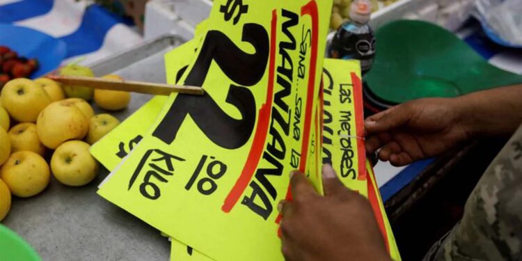 Inflación en México se dispara a 7.72% en la primera quincena de abril; la más alta en 21 años