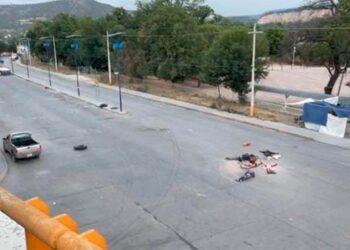 Grupo armado toma fábrica de cementos La Cruz Azul; reportan siete muertos