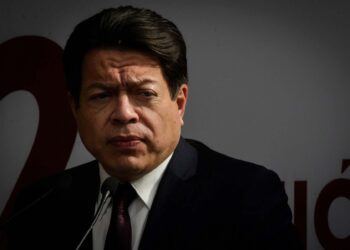 ¡Morenistas! reclaman a Mario Delgado tráfico de influencias en candidaturas￼