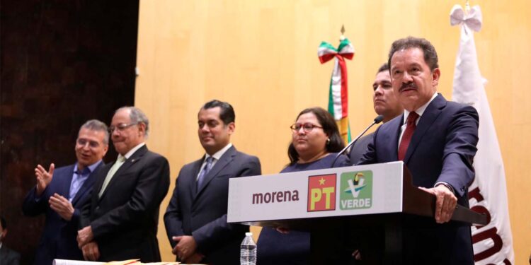 Morena busca aprobar en ‘fast track’ Ley Minera de AMLO