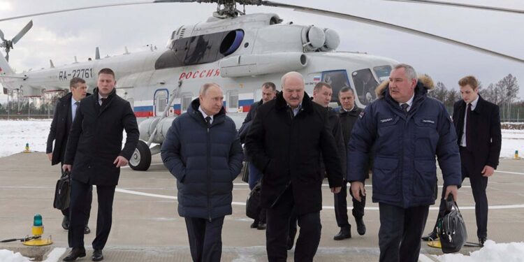 Putin asegura que cumplirá los objetivos “claros y nobles” de proteger el Donbás