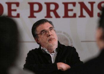 Julio Scherer denuncia a Gertz Manero por tráfico de influencias