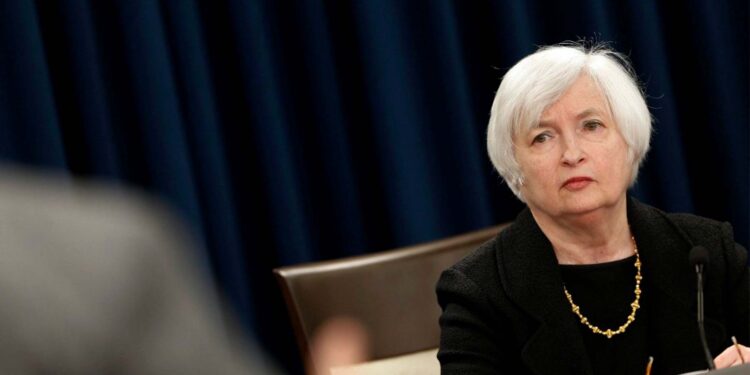 Yellen considera que reducción de aranceles a productos chinos bajará la inflación en EE.UU.