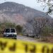 Hallan 11 cuerpos en fosa clandestina de Michoacán
