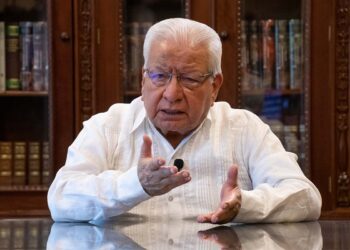 Magisterio debe organizarse y luchar por una revolución educativa auténtica y orientada científicamente