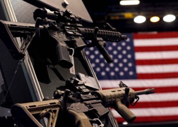 Dos de cada tres estadounidenses abogan por el control de armas tras masacre de Uvalde, Texas
