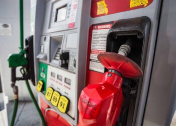 El precio de la gasolina en EE.UU. alcanza su punto más alto en 22 años