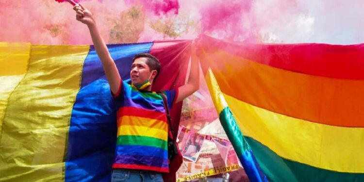 SCJN invalida normas contra aborto y derechos de homosexuales