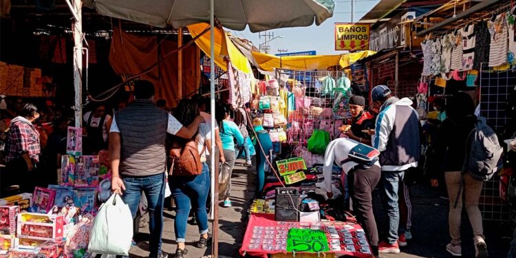 Inflación y menor optimismo en PIB y empleo: lo que vio México en mayo