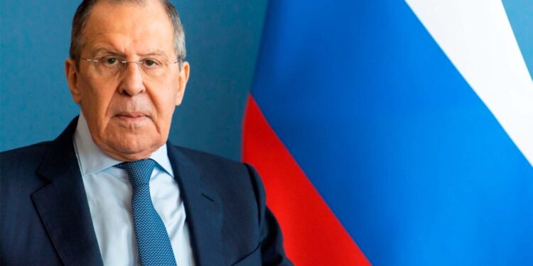 Lavrov: Putin no busca un cambio de régimen en Ucrania, esa es la especialidad de EE.UU.