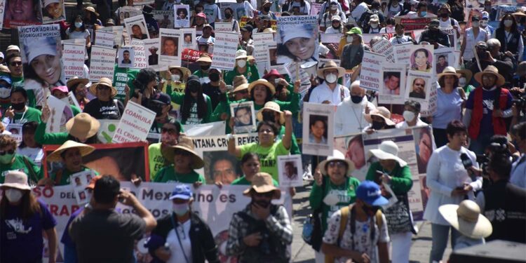 “Este día no es de fiesta, es de lucha y de protesta”: madres de desaparecidos marcharon para exigir justicia
