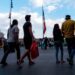 Mexicanos se financian con ahorros, cancelan seguros y evitan crédito en 2021