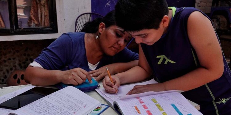 Mujeres enfrentan mayor falta de oportunidades de empleo: CEEY