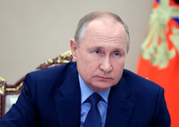 Putin denuncia que Ucrania “saboteó” las negociaciones de paz