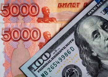 Rusia pagará su deuda externa en rublos: Ministerio de Finanzas