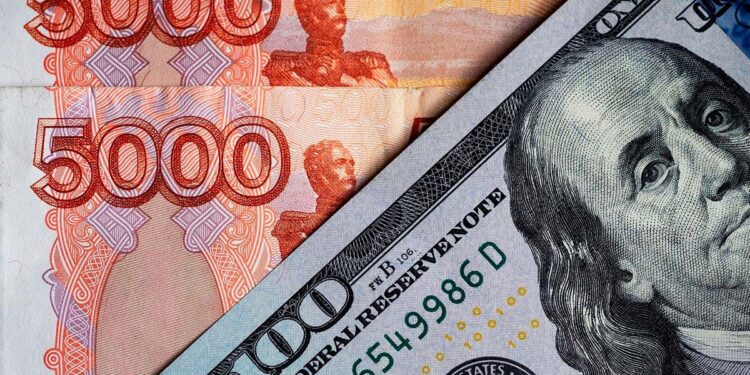 Rusia pagará su deuda externa en rublos: Ministerio de Finanzas