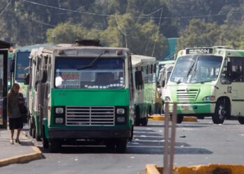 Transportistas de la CDMX exigen incremento en la tarifa de transporte público