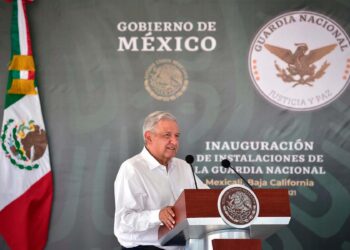 Con AMLO hay siete veces más militares