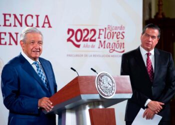 AMLO llama hipócritas a sacerdotes que piden cambiar estrategia de seguridad