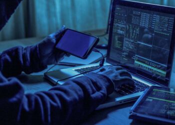 Fundación Mozilla denuncia vigilancia digital a periodistas en México
