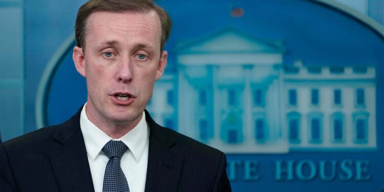 EE.UU. confirma que nuevo paquete de ayudas para Kiev incluye sistemas antiaéreos