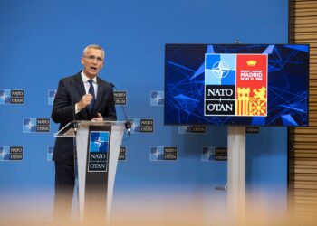 La OTAN aumentará el número de fuerzas de alta disponibilidad a más de 300.000 militares