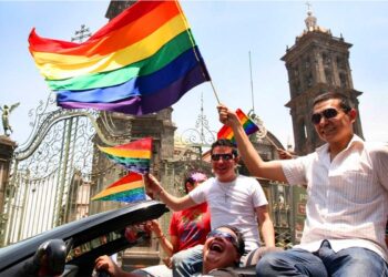 México inicia el mes del orgullo LGBT con avances pero con promesas incumplidas
